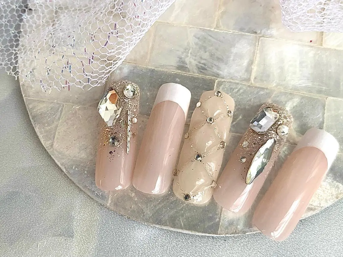 ロング カラー ネイル ハンドネイル Roi〈ロワ〉 Yume🎀のネイルデザイン