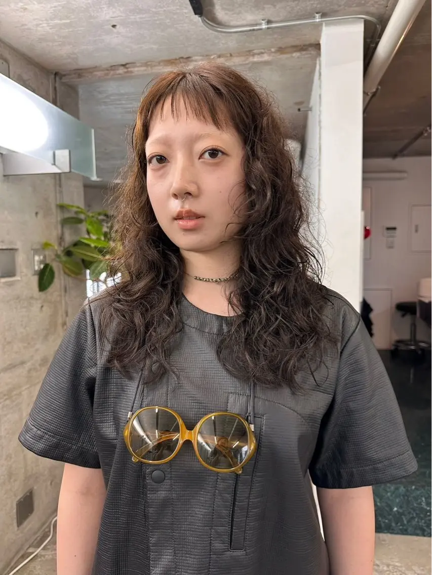ロング パーマ nene 暖色/艶感カラー🥯のヘアスタイル