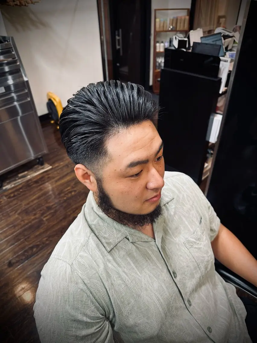 ショート メンズ 岩本 文太のヘアスタイル