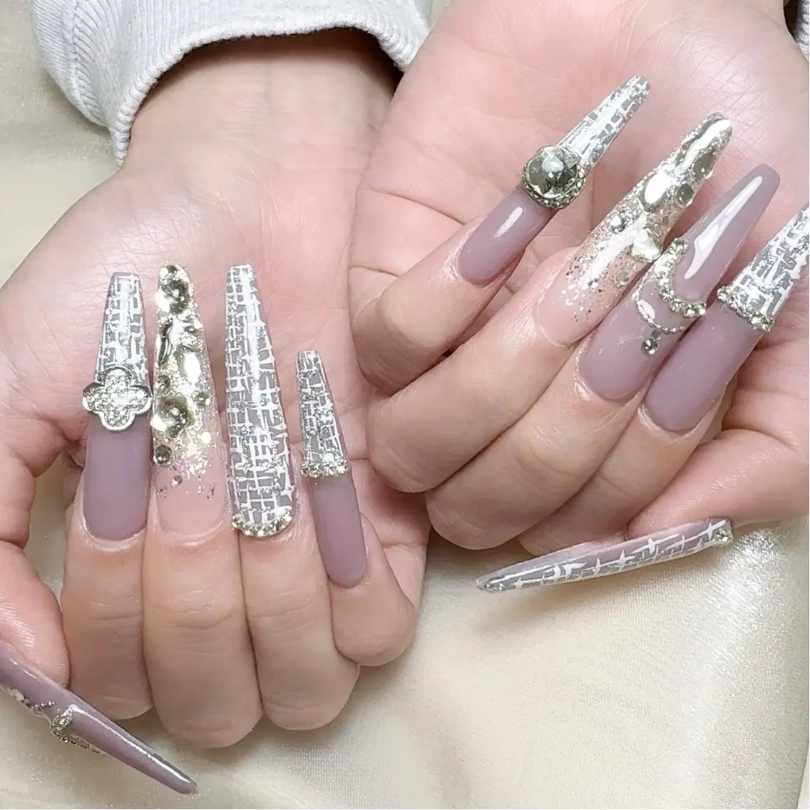 ネイル 持ち込み ハンドネイル NAILサロン 木にいるのネイルデザイン