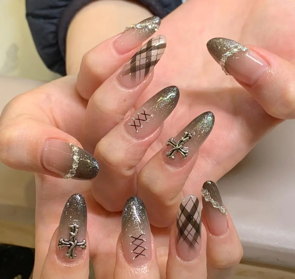 ネイル ハンドネイル 🎀 NaNa_nailのネイルデザイン