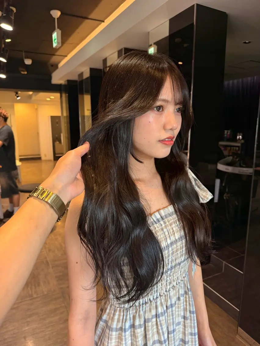 ロング カラー カット ヘアカラー レイヤーカット ROKUのヘアスタイル