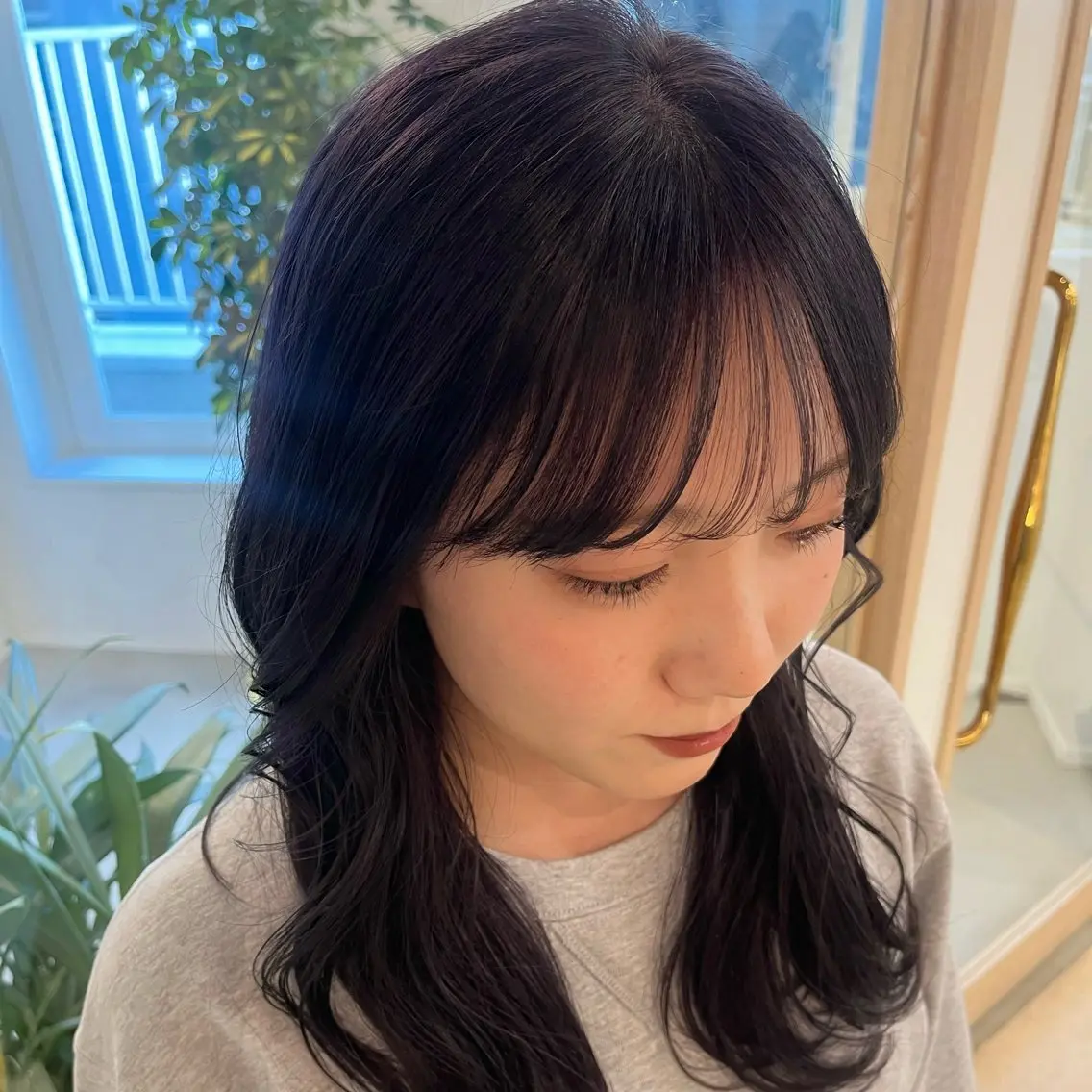 ミディアム カット ヘアカラー トリートメント marino/ カラー/顔周りカットのヘアスタイル