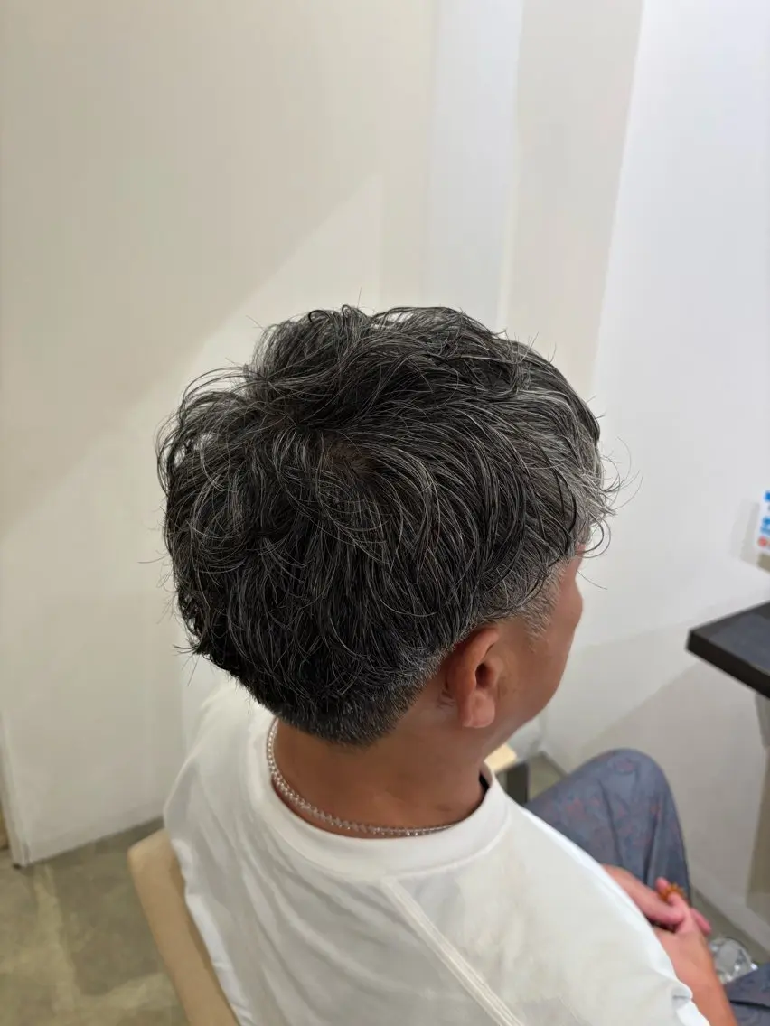 パーマ メンズ スペインカール カット パーマ トリートメント MAHAE 中司のヘアスタイル