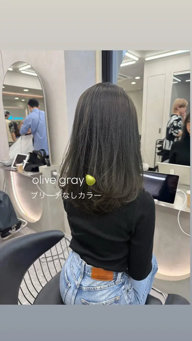 ミディアム カット ヘアカラー トリートメント 透明感オリーブ🫒/ ブリーチなしWカラーのヘアスタイル
