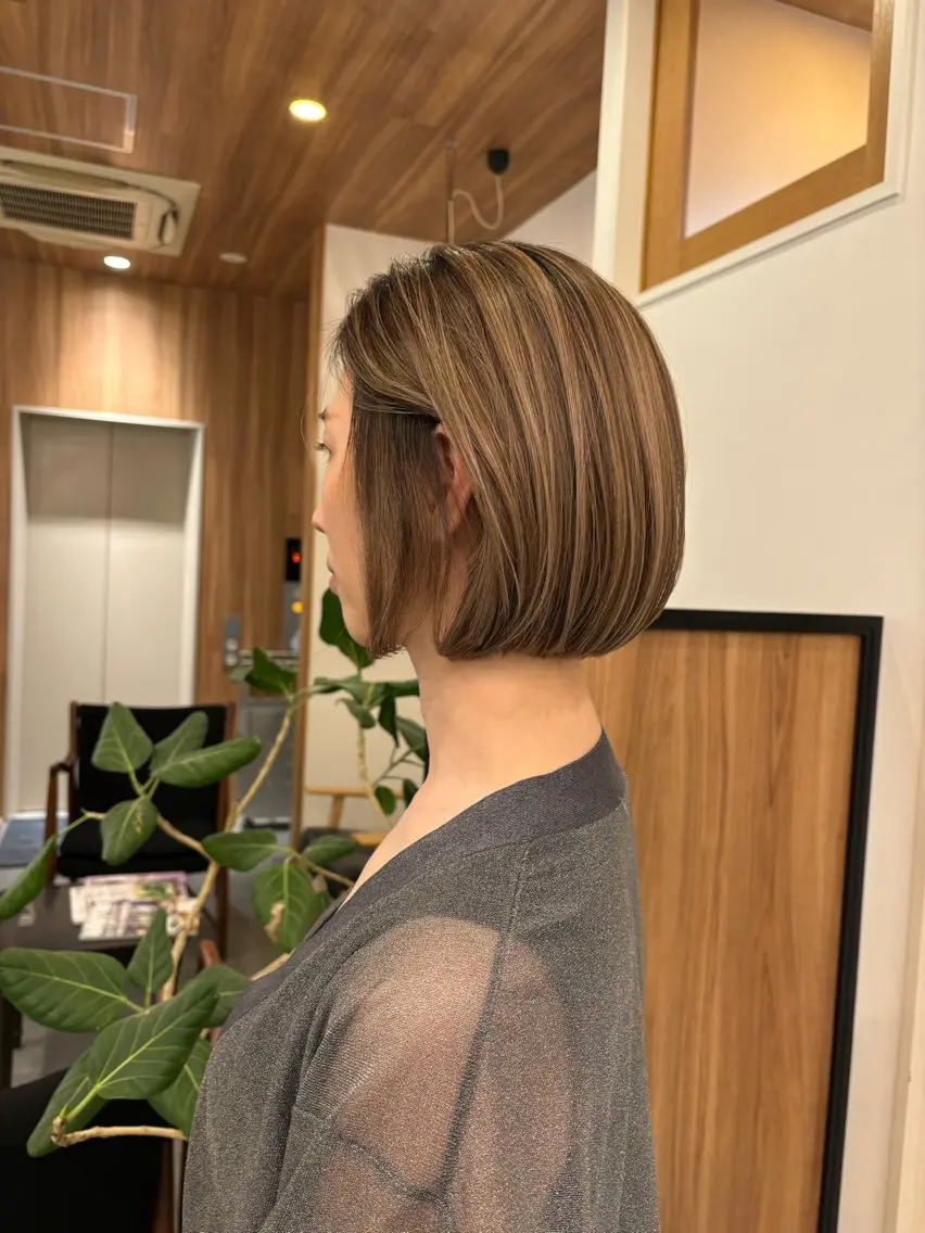 ショート カラー 穂乃香 BEAUTRIUMのヘアスタイル