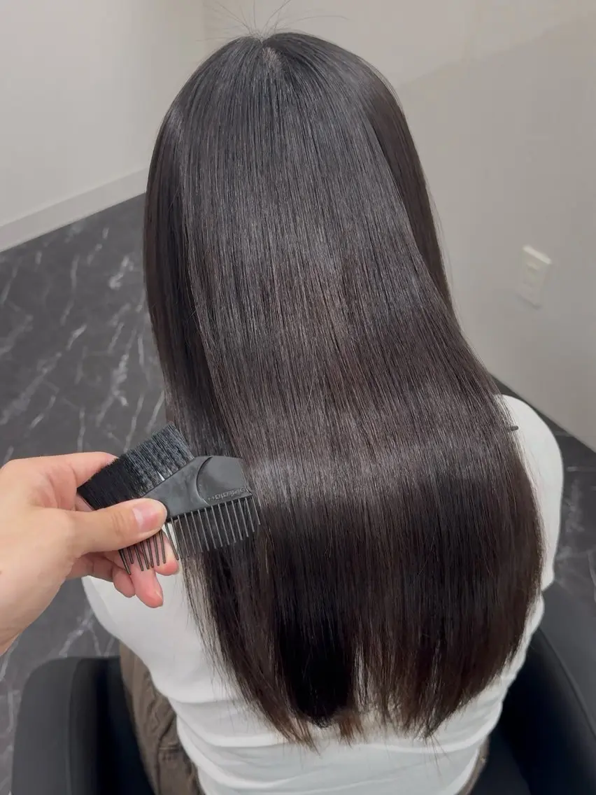 ロング カラー パーマ ヘアアレンジ メンズ キッズ メンズ韓国風 黒髪 ブルーカラー ブルーブラック レッドカラー 髪質改善Ⅰ透明感 艶カラーⅠたつやのヘアスタイル