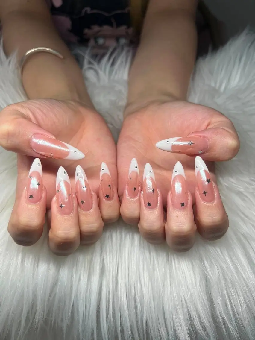ネイル 長さ出し グラデーション 卒業式 キラキラネイル マグネットネイル ハンドネイル Lee Nailsのネイルデザイン