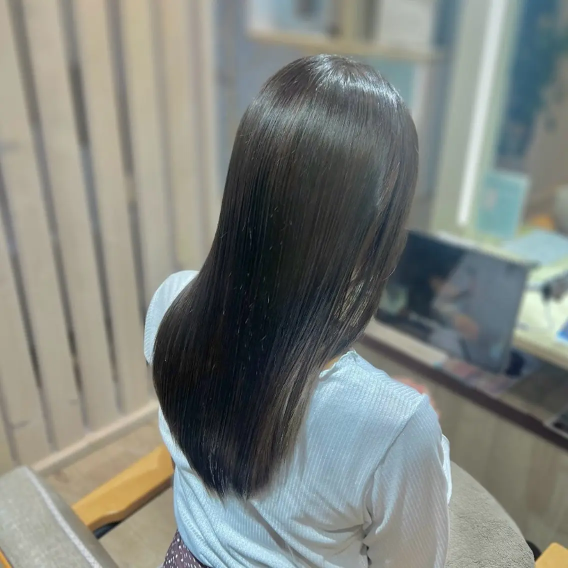 カラー ベージュカラー オリーブベージュ AmiDA 常光のヘアスタイル