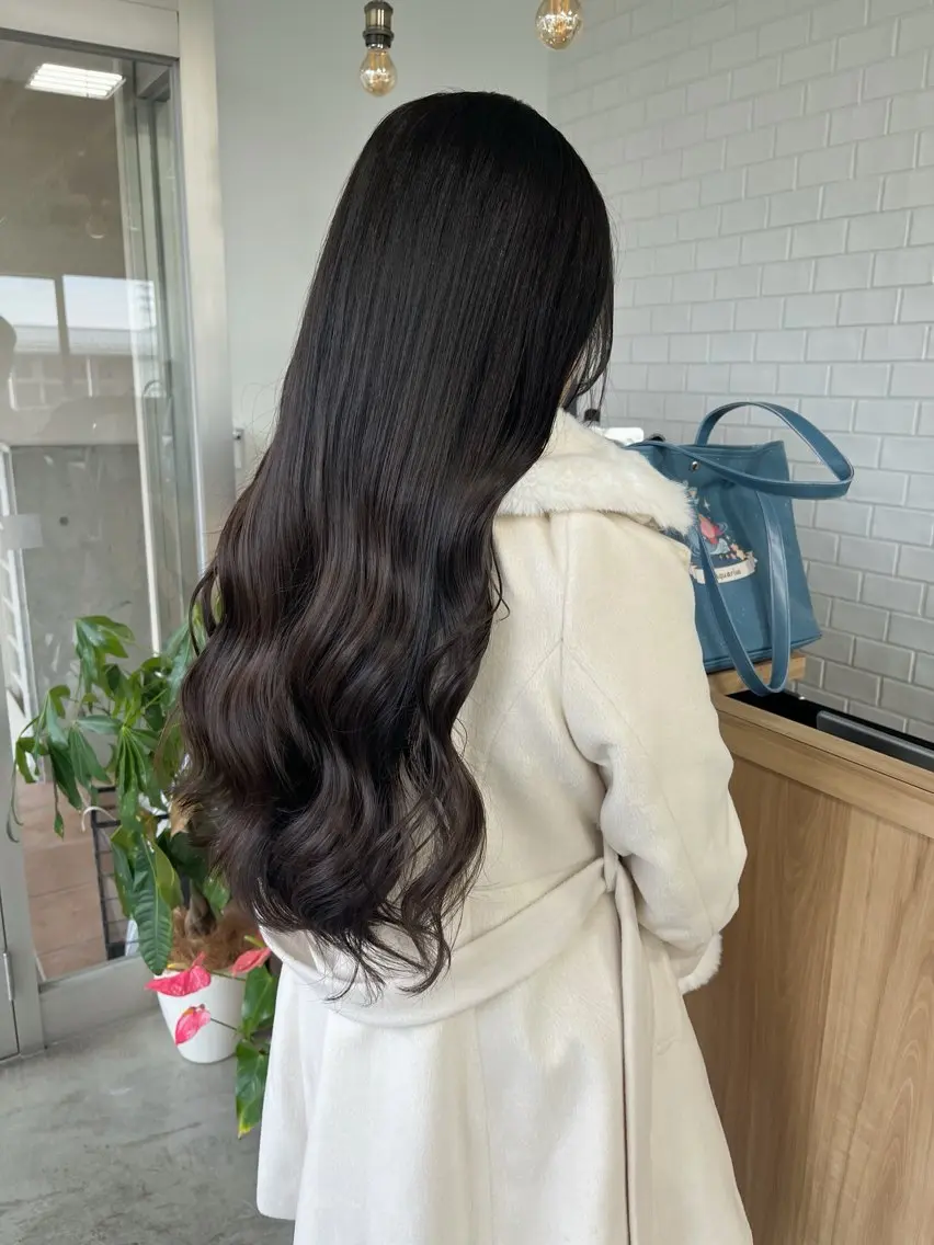 ロング カット ヘアカラー トリートメント 荒川泰輝/オリーブ カラー/透明感カラーのヘアスタイル