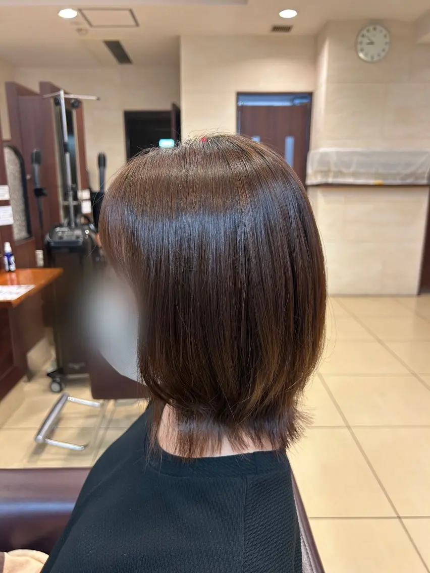 ミディアム 三瓶 公子のヘアスタイル