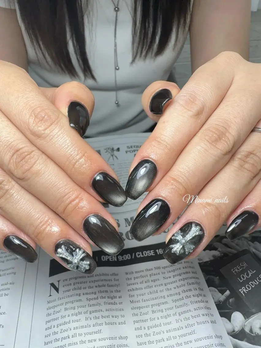 ネイル アートネイル ガーリー キラキラネイル 韓国ネイル マグネットネイル ハンドネイル Minami Nailsのネイルデザイン