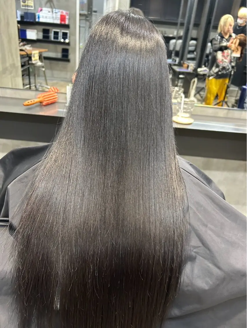 カラー ア ユ ミのヘアスタイル