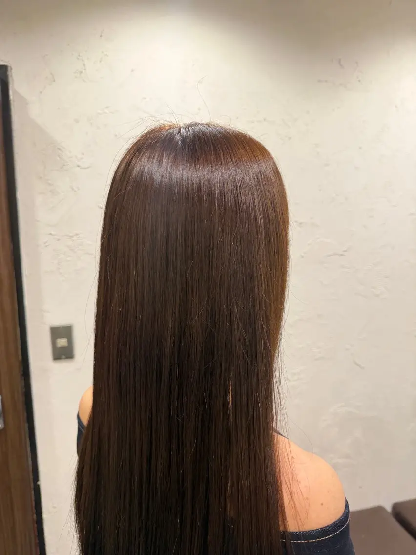 ロング ヘアカラー 張替 凜のヘアスタイル