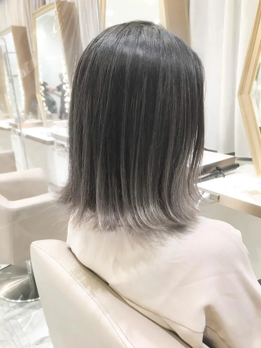 極細ブリーチが魅せる🌟【シークレットハイライト】見えないハイライト🤫美しい色味を発色する極彩色🌅の写真