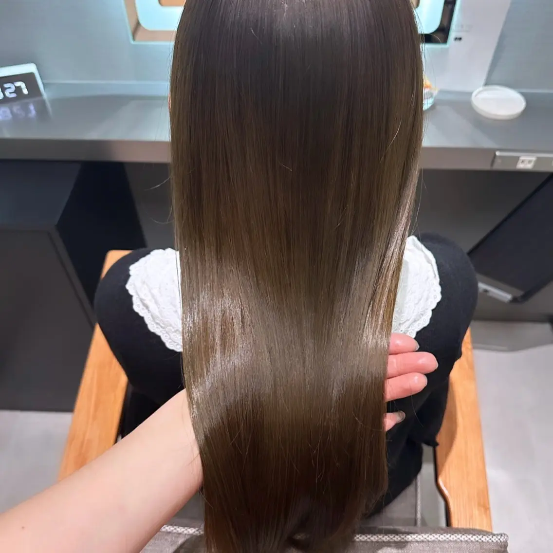 ロング カラー ヘアアレンジ ベージュカラー オリーブベージュ 🇰🇷韓国スタイル レイヤー/ayanaのヘアスタイル