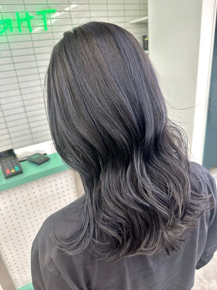 ミディアム ハイライト カット ヘアカラー トリートメント 💚透明感カラー💚 ♻️本間♻️のヘアスタイル