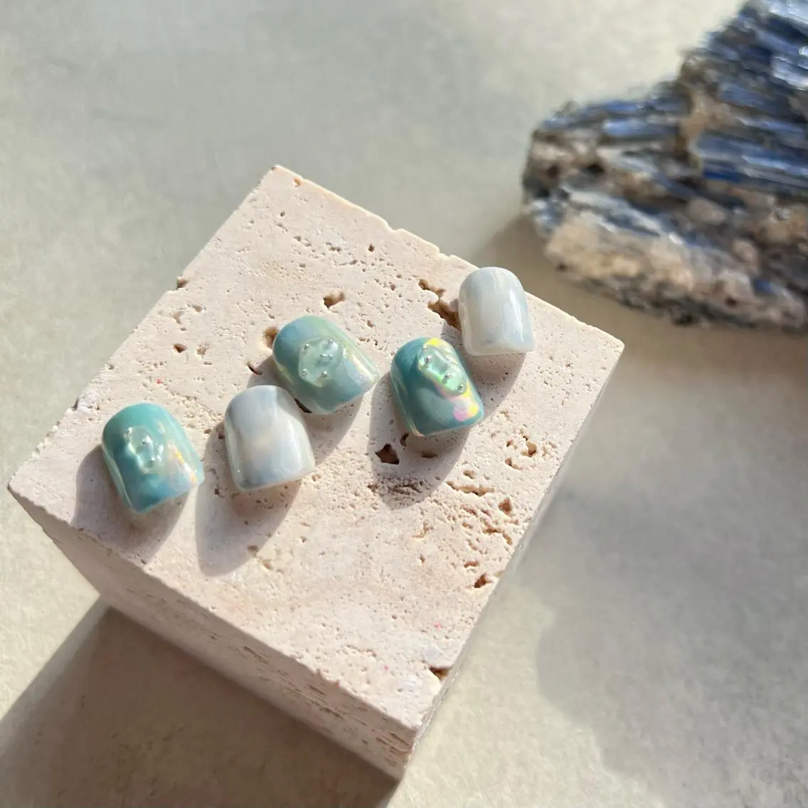 ネイル マグネットネイル ニュアンスネイル ショートネイル gemickle nailのネイルデザイン