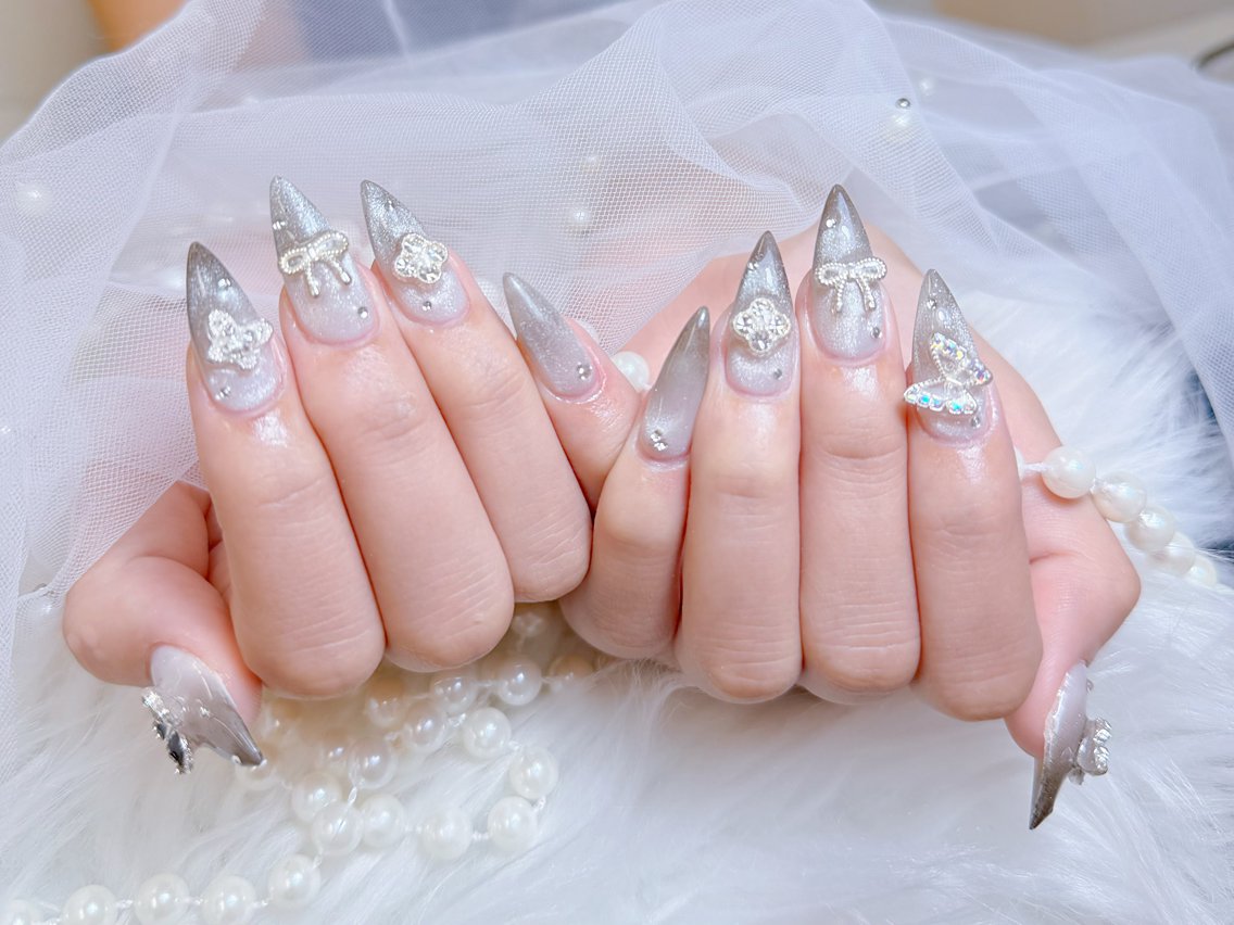ネイル チークネイル 長さ出し フラッシュネイル フレンチネイル グラデーション AN NAIL 高田馬場のネイルデザイン