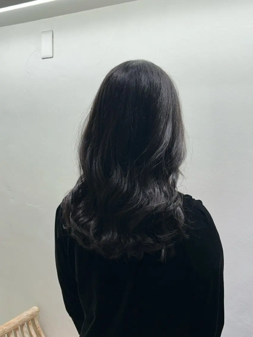 セミロング UNBIRTHDAY ゆづみのヘアスタイル