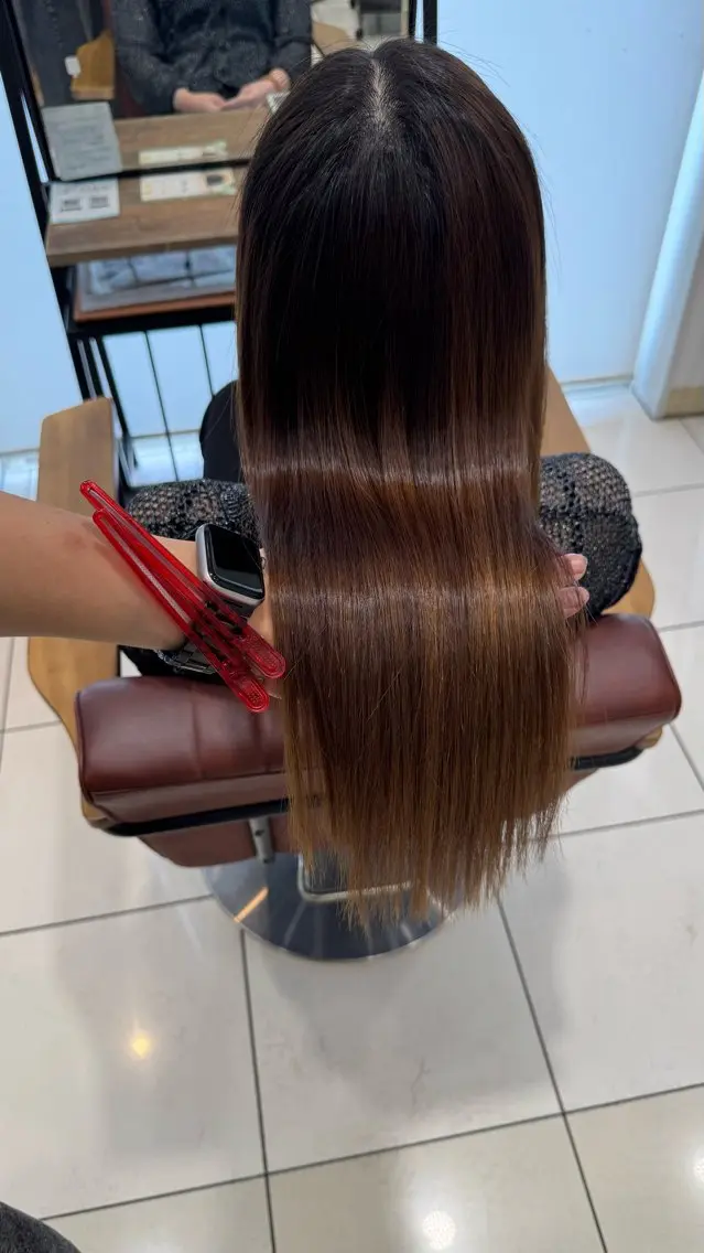 【ご新規様限定】特別価格✨️\髪質改善ストレート/質感調整カットの写真