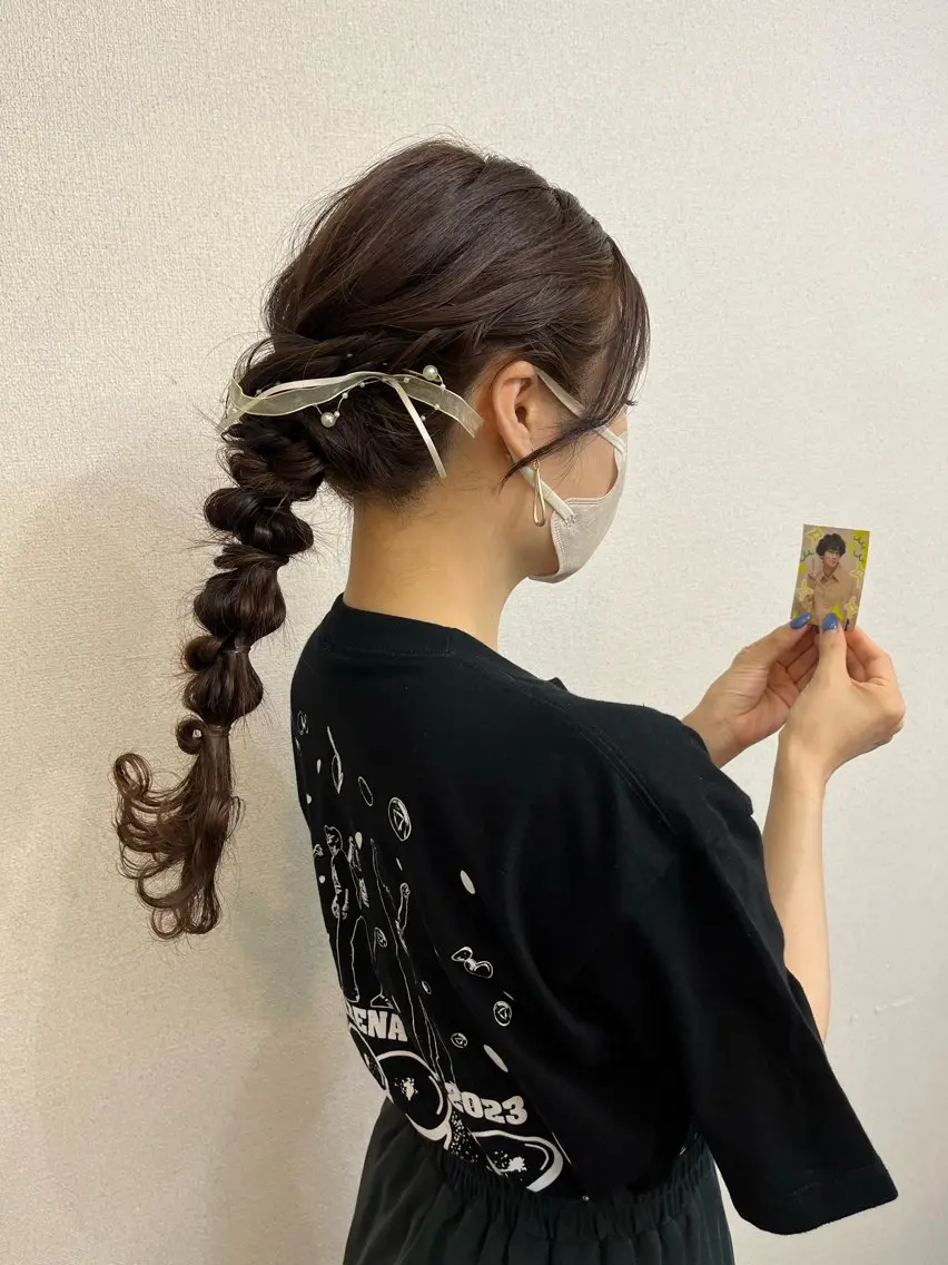 ロング カラー パーマ ヘアアレンジ 玉ねぎヘアー ヘアセット yukimi .のヘアスタイル