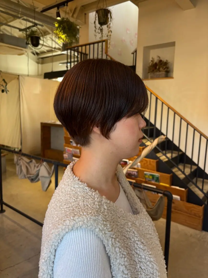ショート ショートヘア 小顔カット カット 透明感カラー/うる艶 ストレート/羽菜のヘアスタイル