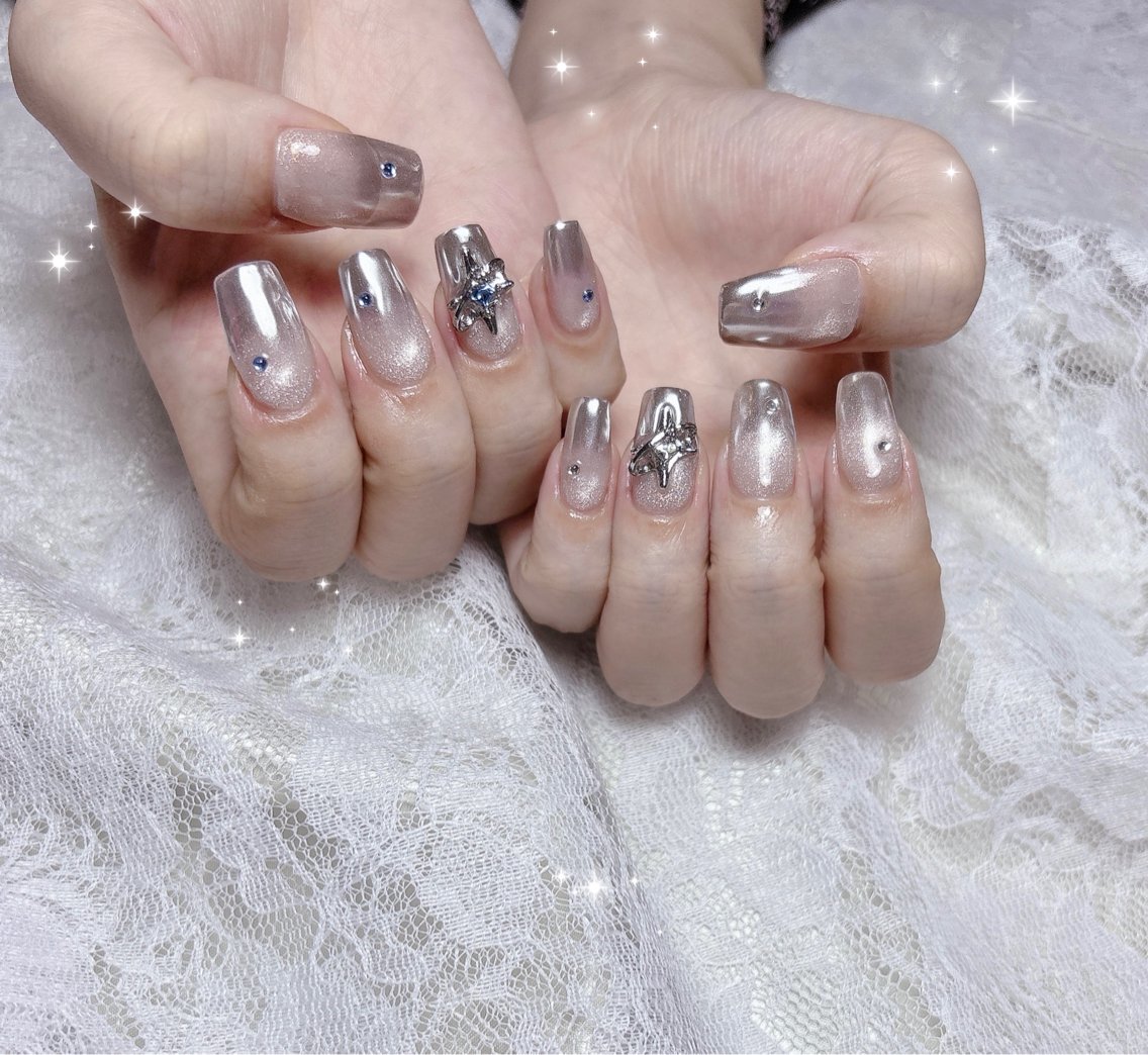 ネイル マグネットネイル ミラーネイル ハンドネイル FLARE NAIL フレアネイルのネイルデザイン