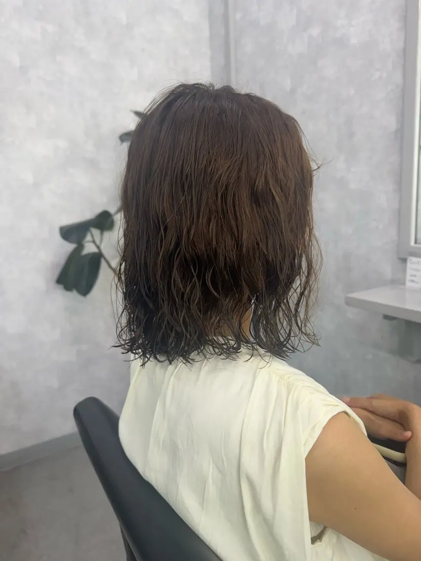 パーマ ボブ RILOHANA 宮平のヘアスタイル
