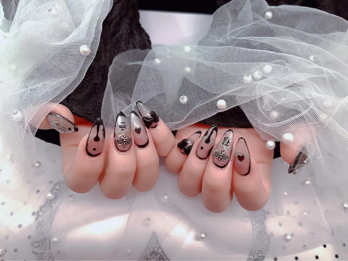 ネイル ハンドネイル ༺༒T&K nail ༒༻のネイルデザイン