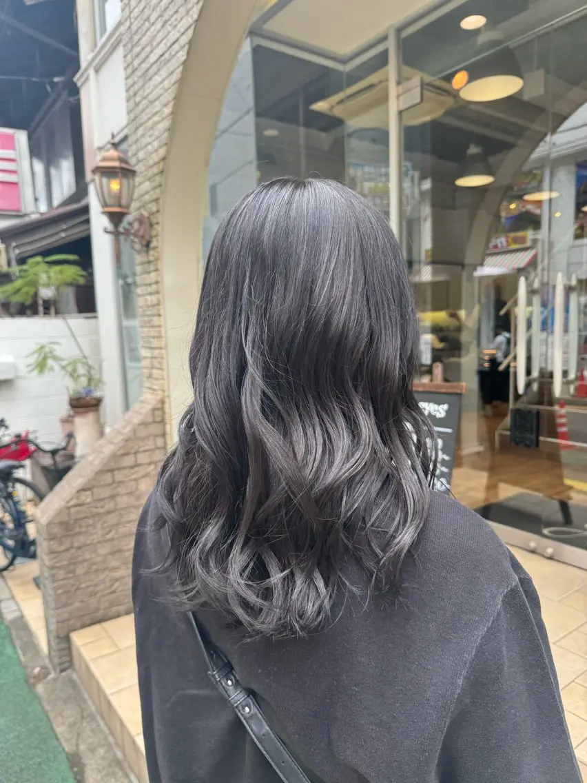 ミディアム カラー グレージュ hip's eyes SHUNのヘアスタイル