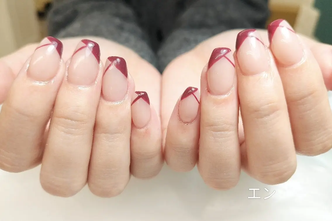 ネイル フレンチネイル エ ンのネイルデザイン