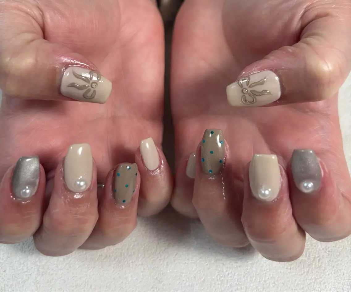 ネイル オーロラネイル 桜ネイル フラワーネイル フットネイル フレンチネイル ハンドネイル kiki nail たまプラーザのネイルデザイン
