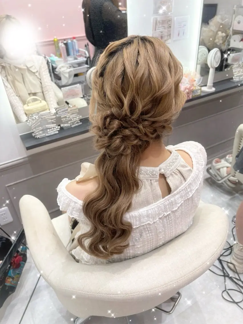 ヘアアレンジ lien eriiのヘアスタイル