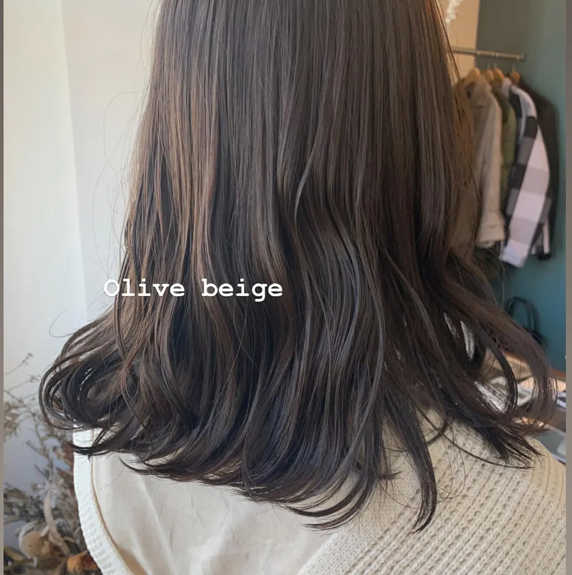 セミロング カラー ベージュカラー 透明感カラー オリーブベージュ 名駅🦢大人艶カラー 🪽カミヤアカネのヘアスタイル