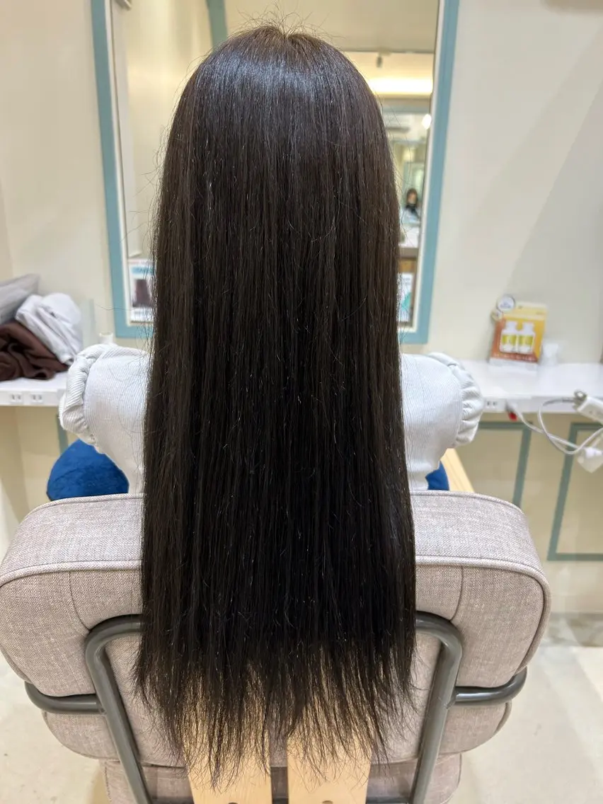 ロング カラー グレージュ オリーブグレージュ オリーブグレー 石灘 夢都美のヘアスタイル