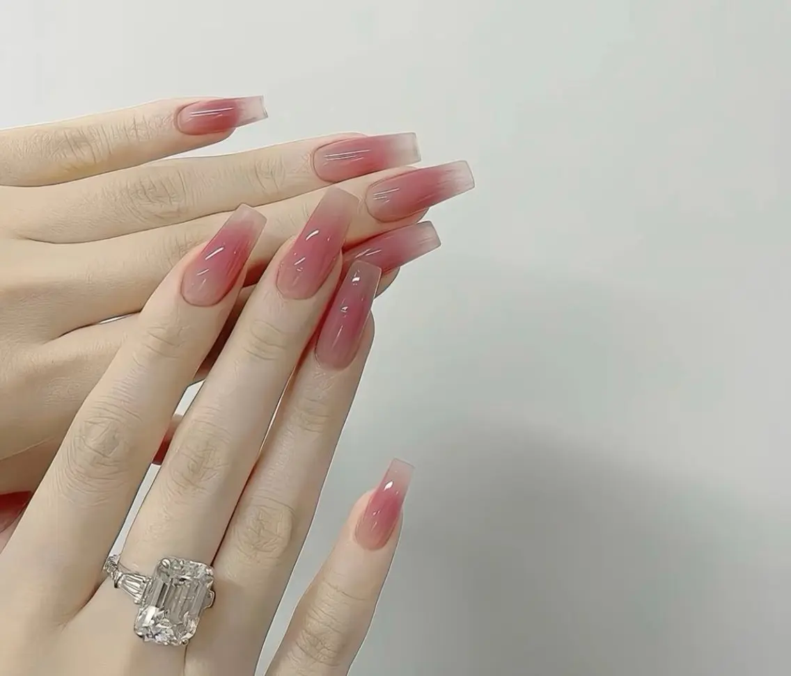 ネイル チークネイル 長さ出し フレンチネイル ガーリー 韓国ネイル sun nail池袋 モデル募集のネイルデザイン