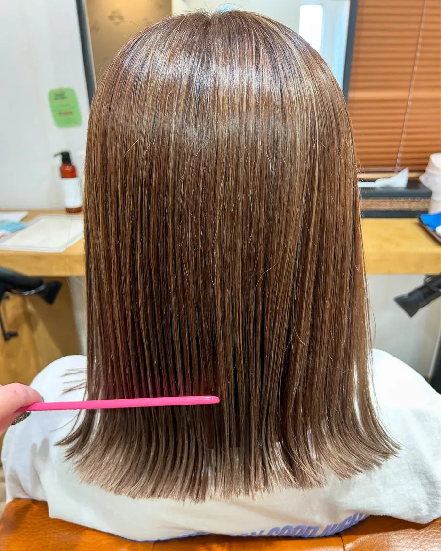 ミディアム ハイライト 齋藤 未夢のヘアスタイル