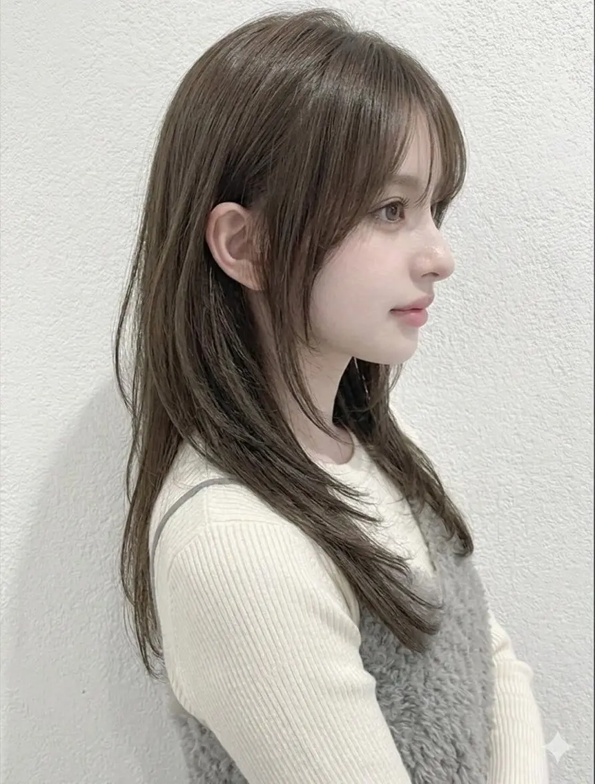 セミロング カラー カット ヘアカラー 縮毛矯正 小澤 一稀のヘアスタイル