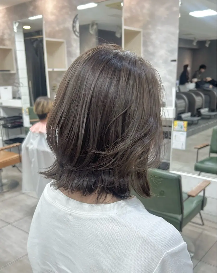 ミディアム カット ヘアカラー 🫧艶髪カラー🫧 森本くるみのヘアスタイル