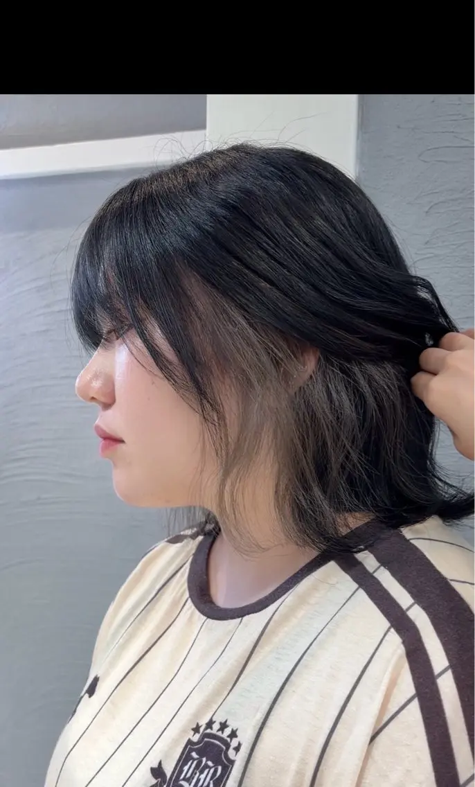 カラー ハイトーン GiseL AIRIのヘアスタイル