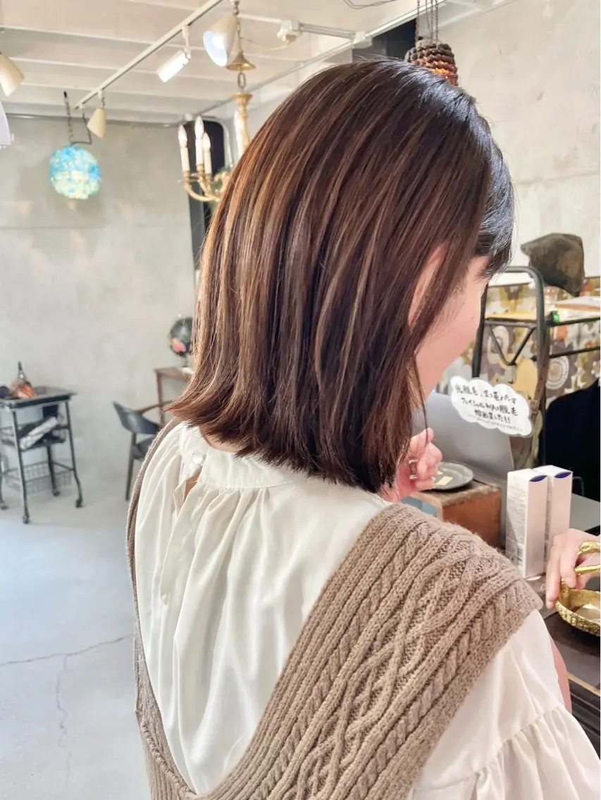 ミディアム カラー 岡田 恭明のヘアスタイル