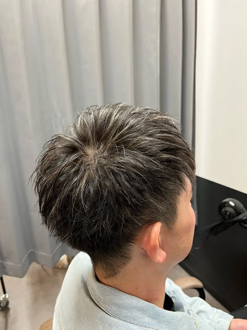 ショート TELAHAIR 副代表 石川篤史のヘアスタイル