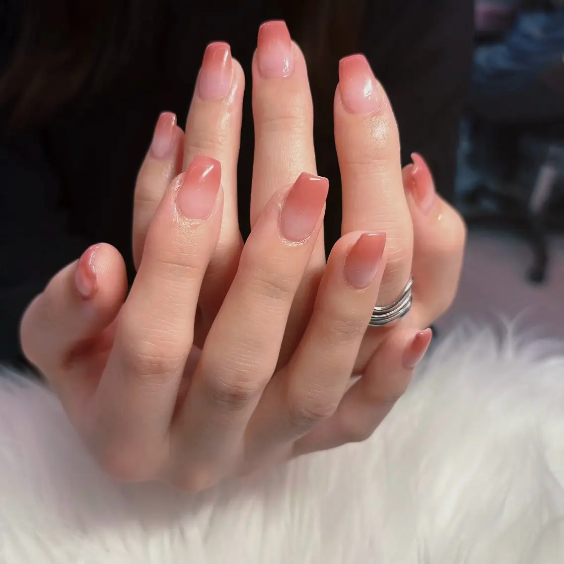 ネイル グラデーション ハンドネイル 🐰WOLTOKYO 🐰池袋mikaのネイルデザイン
