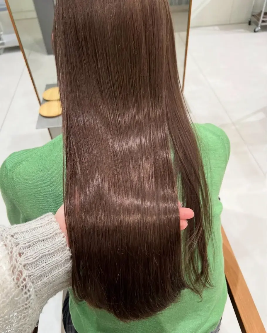【赤み0️⃣】ブリーチ無し透明感カラー＋色もち超音波トリートメントの写真