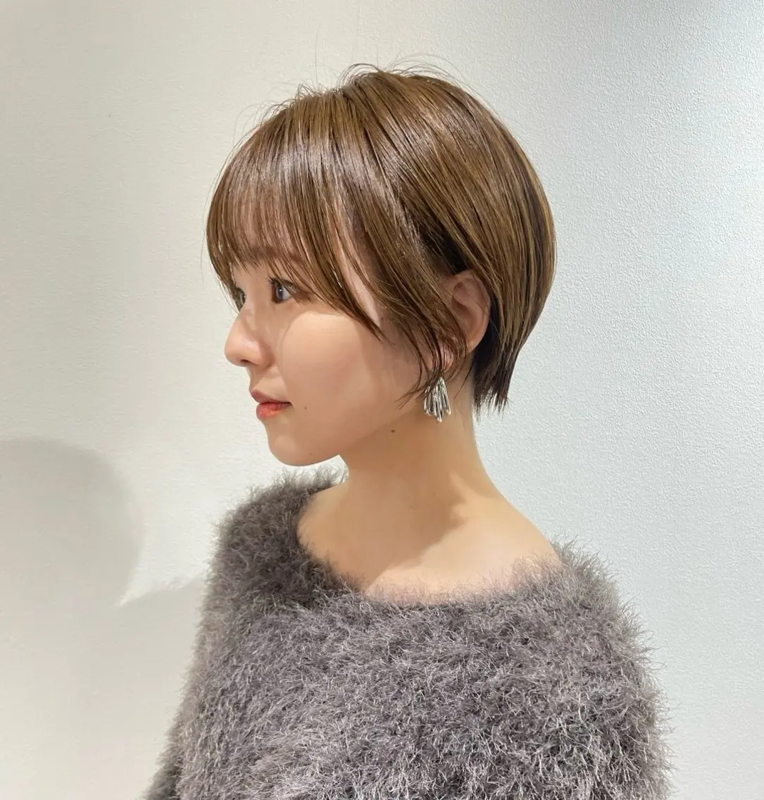 ショート ショートボブ ショートレイヤー ボブ レイヤーカット ショートヘア jyui/原宿 ハイトーン/デザインのヘアスタイル