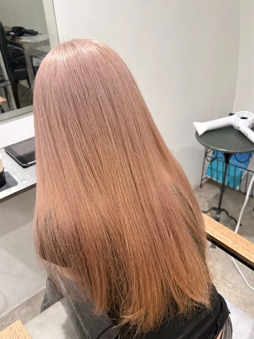 ロング カラー ベージュカラー ブリーチ 【CHERIE】天神 大名サロン💫りんのヘアスタイル