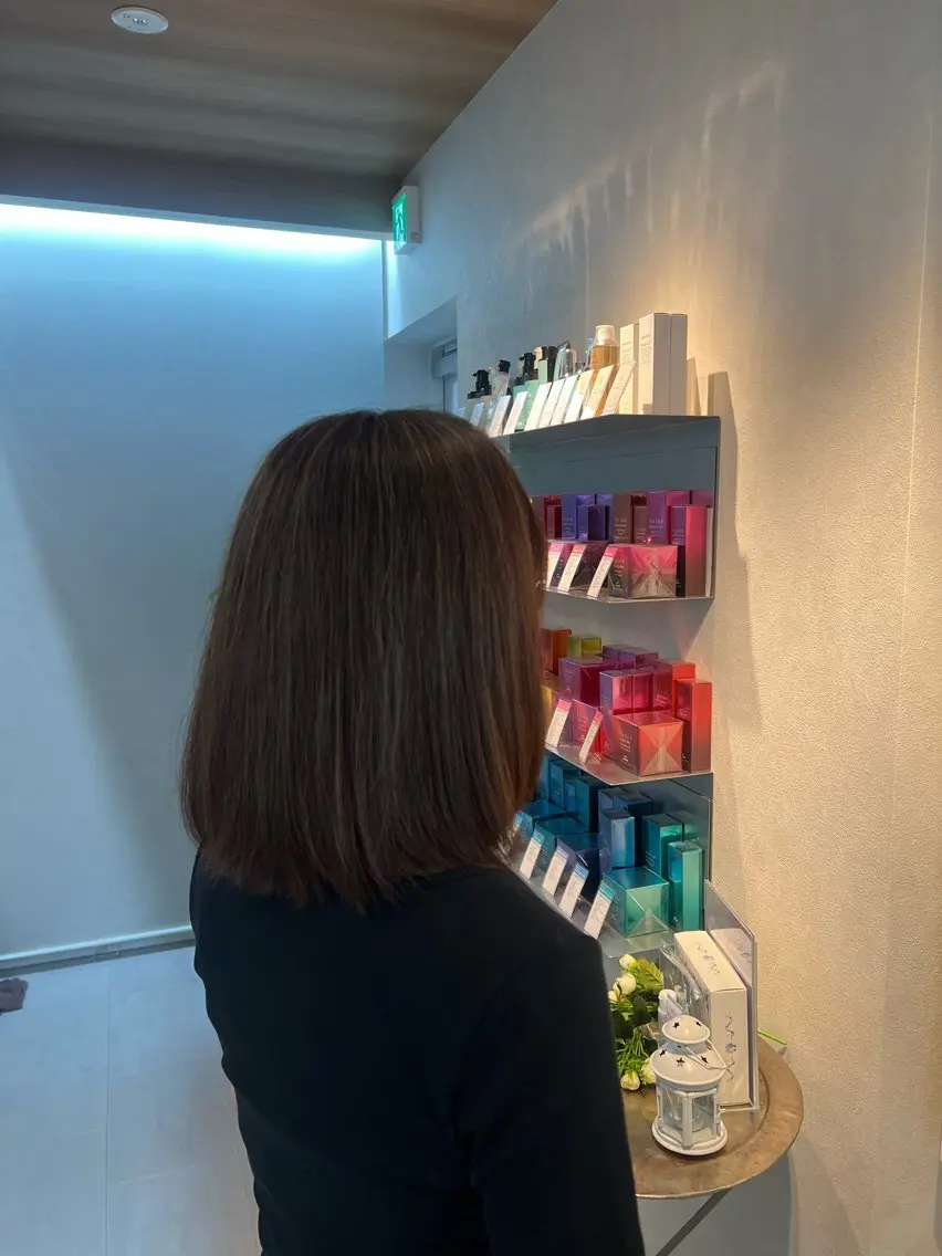ミディアム 森川 紗菜のヘアスタイル