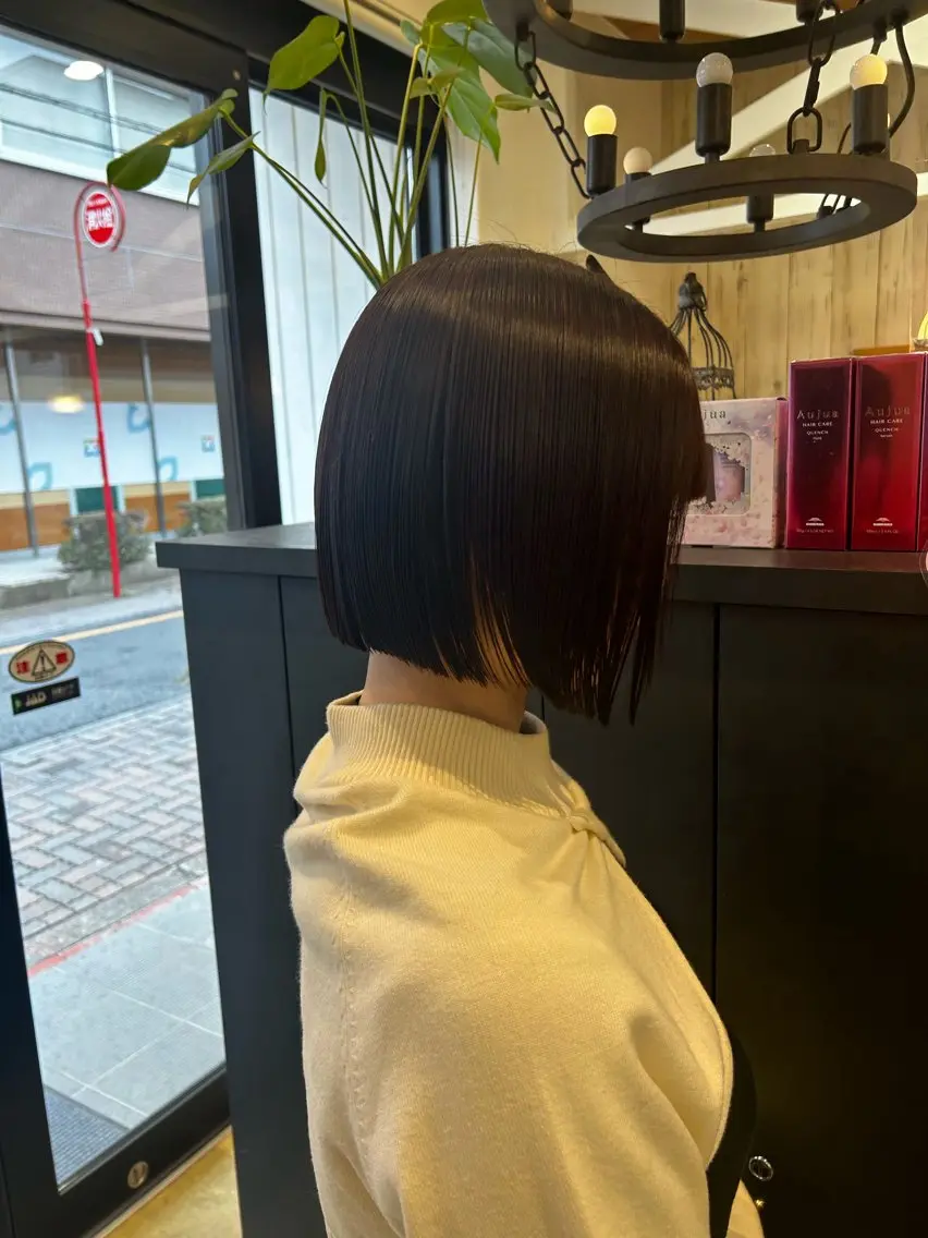 ショート カット ヘアカラー 縮毛矯正 大槻 ハルカのヘアスタイル