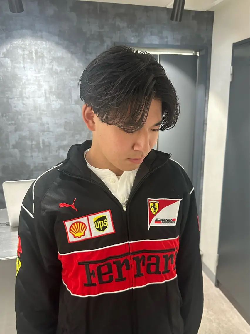 ミディアム メンズ ミディアムパーマ センターパート メンズパーマ 💈原宿指名No.1 センターパート💈のヘアスタイル